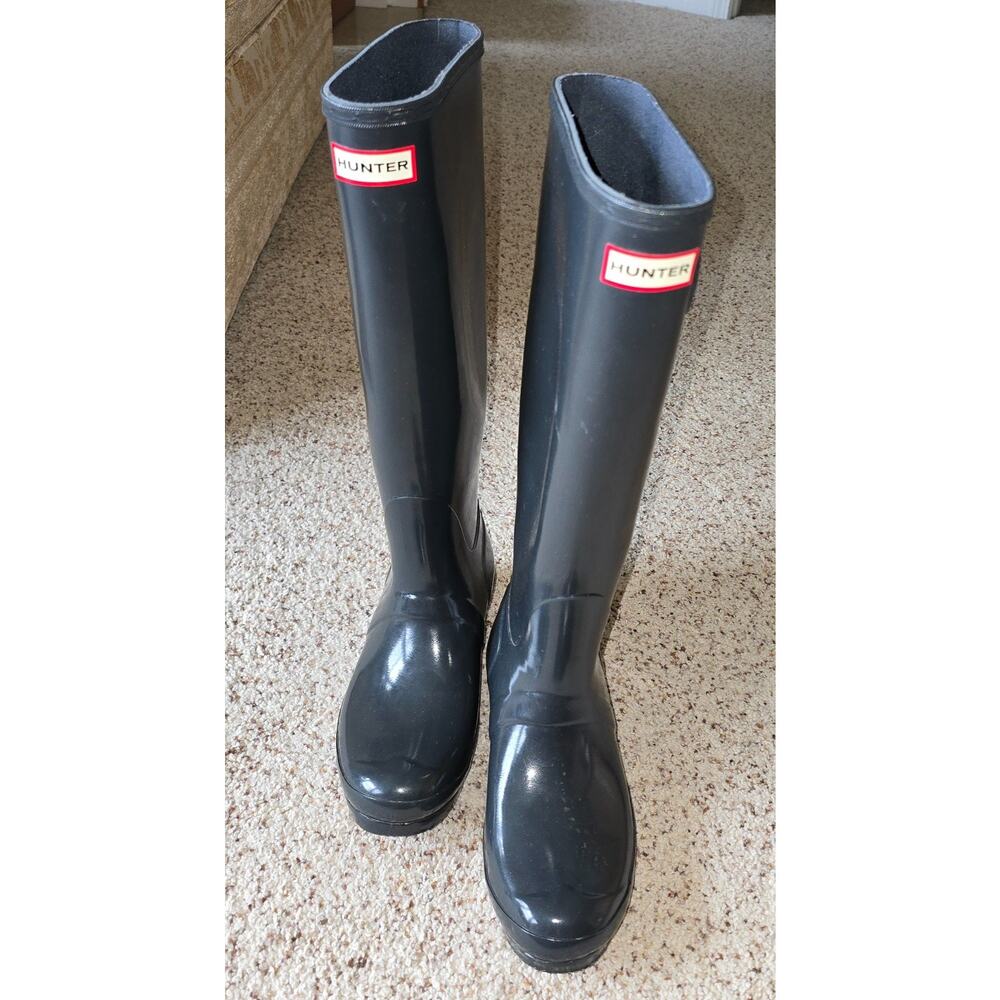 HUNTER Women's Original Tall Rain Rubber Boots, Size US 8, Medium Gloss